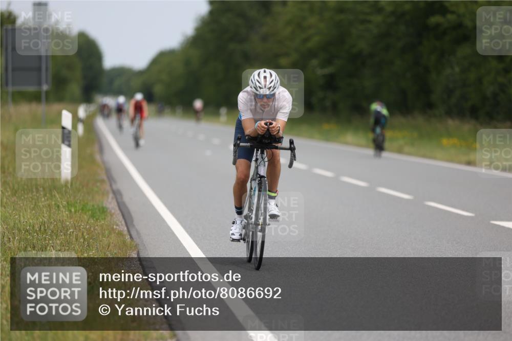 22.06.2025 - Viking Triathlon Yannick Fuchs http://msf.ph/oto/8086692 22.06.2025 12:46:14 Radfahren 63, 236, 459 meine-sportfotos.de
