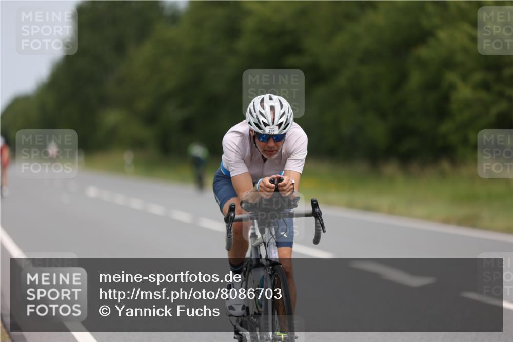 22.06.2025 - Viking Triathlon Yannick Fuchs http://msf.ph/oto/8086703 22.06.2025 12:46:15 Radfahren 63, 236, 326, 459 meine-sportfotos.de