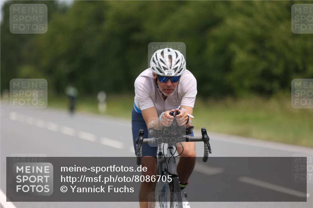 22.06.2025 - Viking Triathlon Yannick Fuchs http://msf.ph/oto/8086705 22.06.2025 12:46:16 Radfahren 63, 236, 326, 353, 459 meine-sportfotos.de