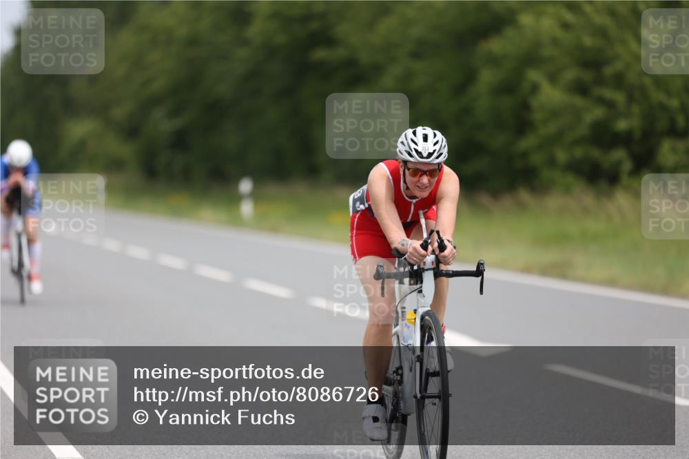 22.06.2025 - Viking Triathlon Yannick Fuchs http://msf.ph/oto/8086726 22.06.2025 12:46:24 Radfahren 230, 236, 326, 353, 607 meine-sportfotos.de