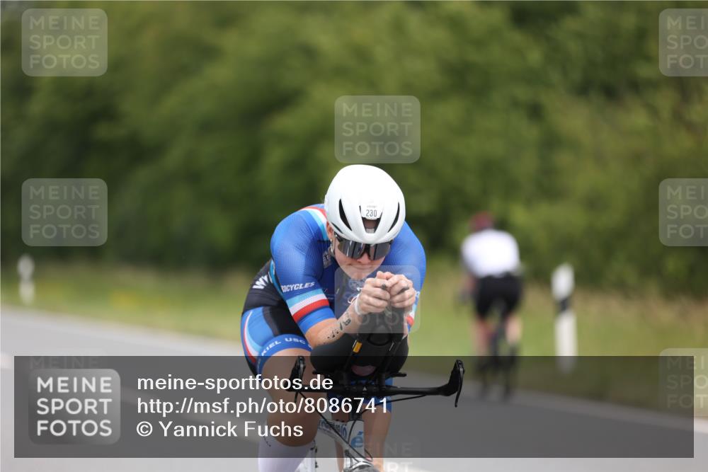 22.06.2025 - Viking Triathlon Yannick Fuchs http://msf.ph/oto/8086741 22.06.2025 12:46:27 Radfahren 230, 236, 326, 353, 465, 607 meine-sportfotos.de