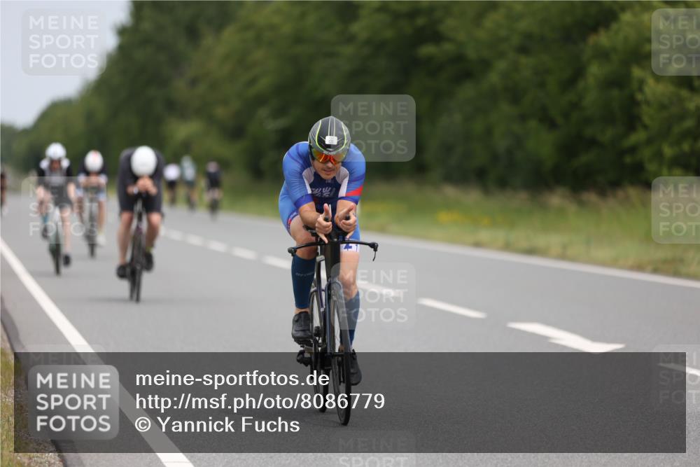 22.06.2025 - Viking Triathlon Yannick Fuchs http://msf.ph/oto/8086779 22.06.2025 12:46:39 Radfahren 135, 219, 351, 431, 465, 474, 532 meine-sportfotos.de