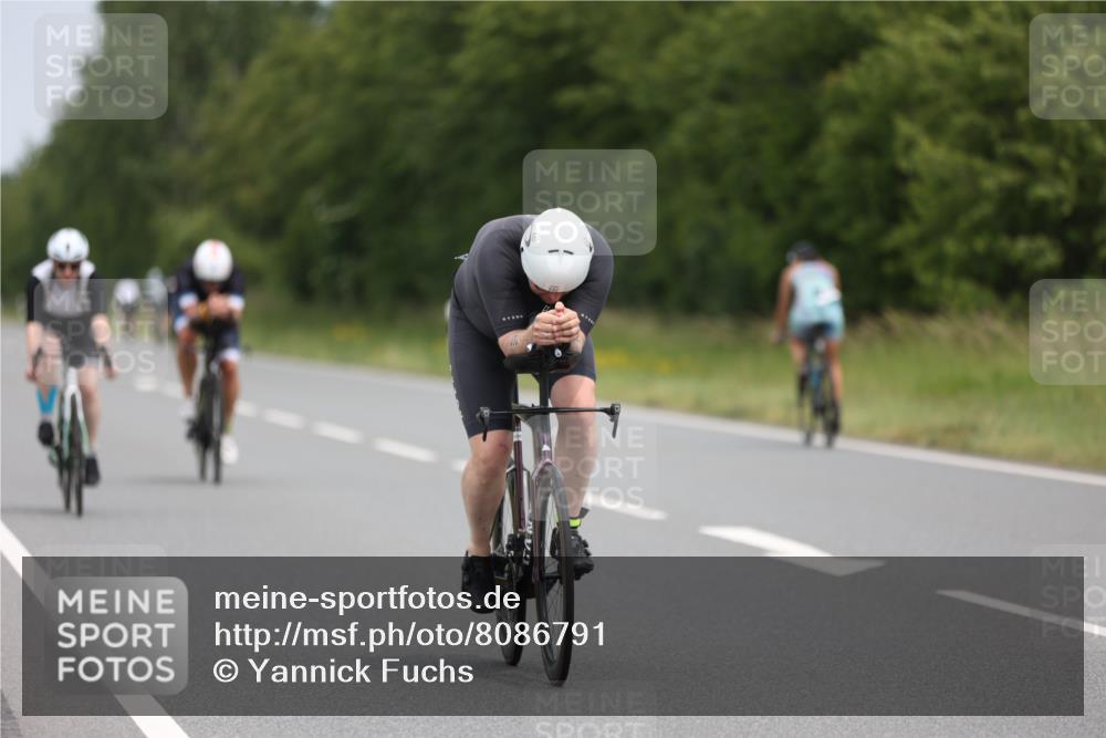 22.06.2025 - Viking Triathlon Yannick Fuchs http://msf.ph/oto/8086791 22.06.2025 12:46:41 Radfahren 127, 135, 219, 351, 431, 474, 532 meine-sportfotos.de