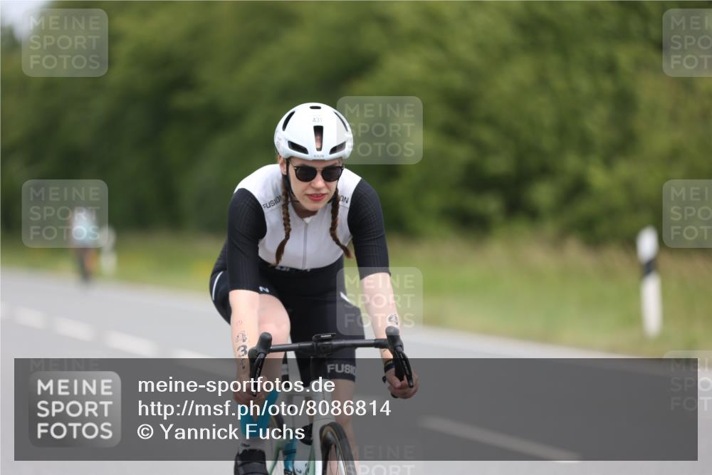 22.06.2025 - Viking Triathlon Yannick Fuchs http://msf.ph/oto/8086814 22.06.2025 12:46:44 Radfahren 127, 135, 219, 351, 431, 439, 532 meine-sportfotos.de