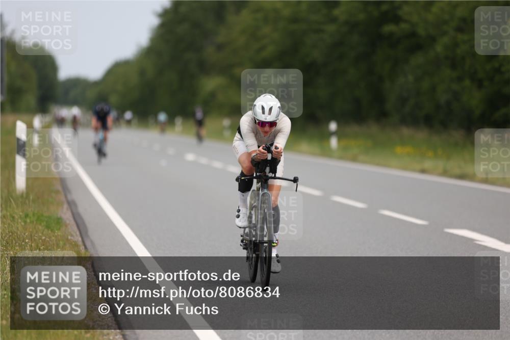 22.06.2025 - Viking Triathlon Yannick Fuchs http://msf.ph/oto/8086834 22.06.2025 12:46:55 Radfahren 19, 191, 377, 439, 480 meine-sportfotos.de