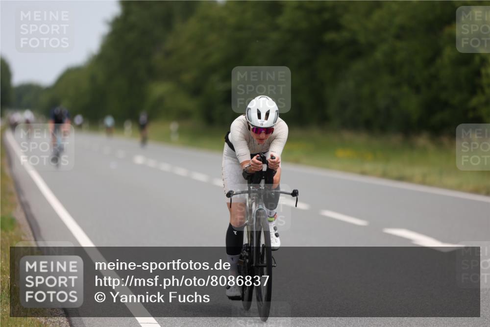 22.06.2025 - Viking Triathlon Yannick Fuchs http://msf.ph/oto/8086837 22.06.2025 12:46:55 Radfahren 19, 191, 377, 439, 480 meine-sportfotos.de
