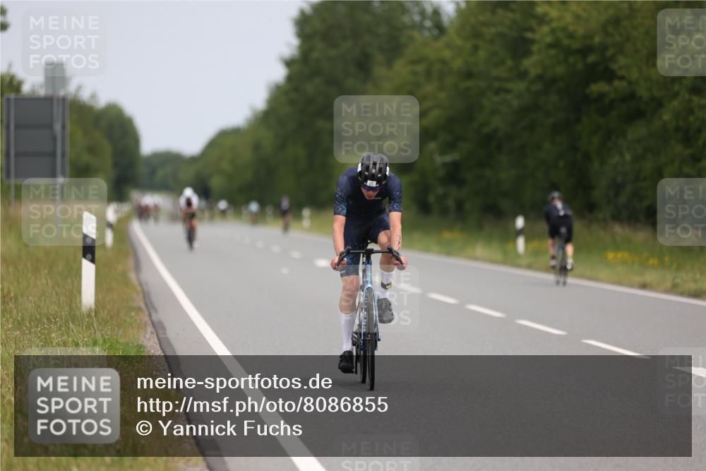 22.06.2025 - Viking Triathlon Yannick Fuchs http://msf.ph/oto/8086855 22.06.2025 12:47:00 Radfahren 19, 101, 191, 263, 377, 480 meine-sportfotos.de