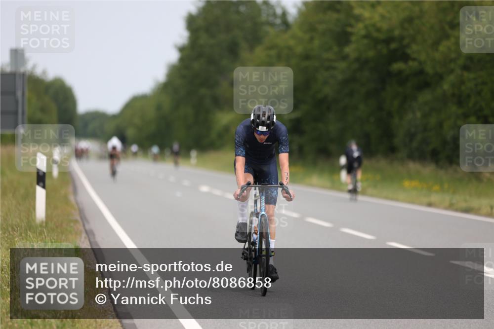 22.06.2025 - Viking Triathlon Yannick Fuchs http://msf.ph/oto/8086858 22.06.2025 12:47:00 Radfahren 19, 101, 191, 263, 377, 480 meine-sportfotos.de