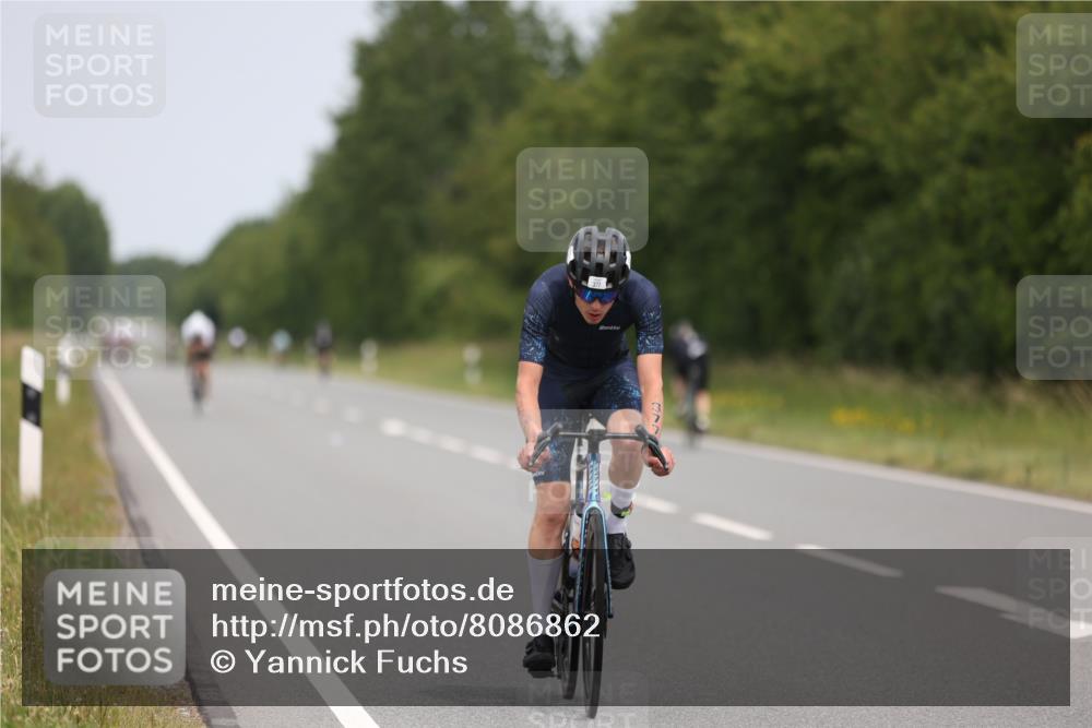 22.06.2025 - Viking Triathlon Yannick Fuchs http://msf.ph/oto/8086862 22.06.2025 12:47:00 Radfahren 19, 101, 191, 263, 377, 480 meine-sportfotos.de