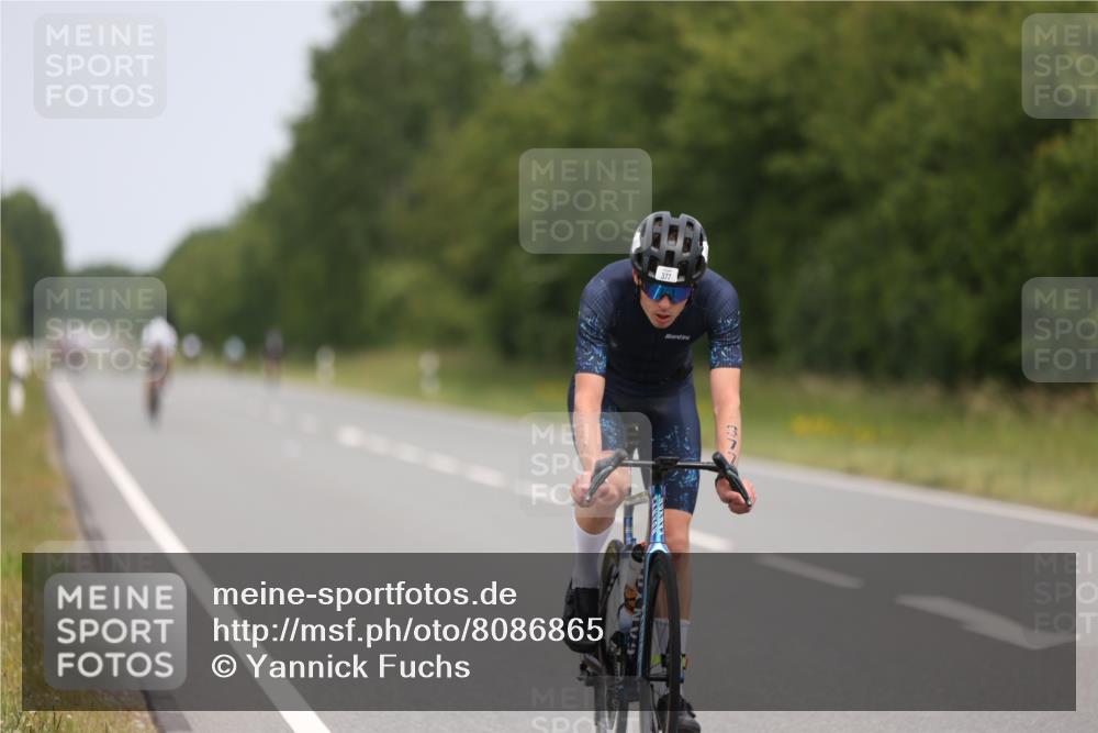 22.06.2025 - Viking Triathlon Yannick Fuchs http://msf.ph/oto/8086865 22.06.2025 12:47:01 Radfahren 101, 191, 263, 377, 480 meine-sportfotos.de