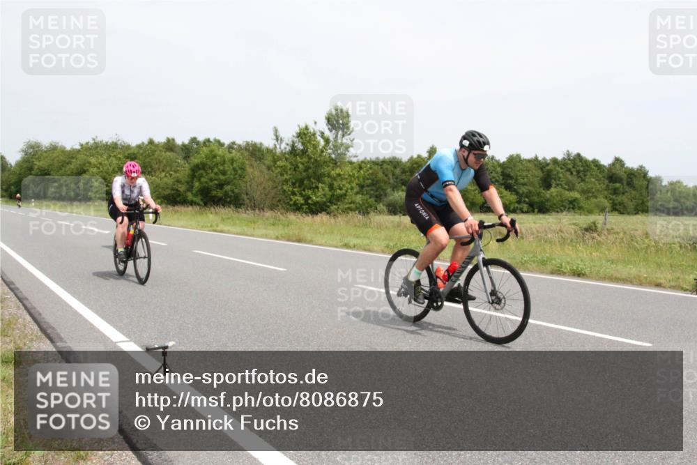 22.06.2025 - Viking Triathlon Yannick Fuchs http://msf.ph/oto/8086875 22.06.2025 13:17:57 Radfahren 55, 236, 467 meine-sportfotos.de
