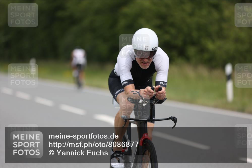 22.06.2025 - Viking Triathlon Yannick Fuchs http://msf.ph/oto/8086877 22.06.2025 12:47:09 Radfahren 64, 101, 263 meine-sportfotos.de