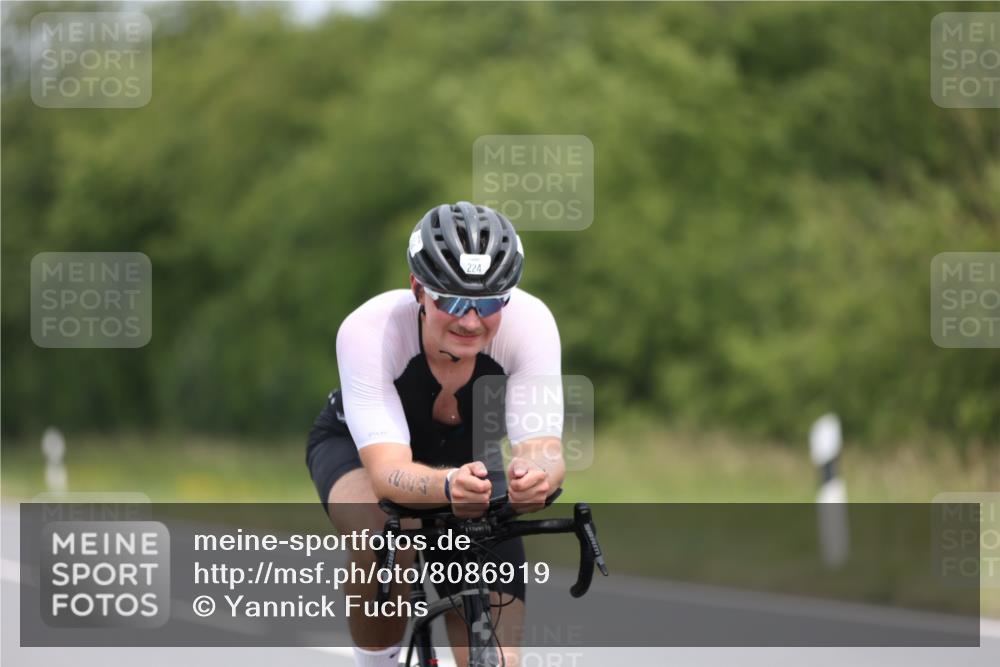 22.06.2025 - Viking Triathlon Yannick Fuchs http://msf.ph/oto/8086919 22.06.2025 12:47:25 Radfahren 42, 137, 223, 224, 233, 343, 410, 517 meine-sportfotos.de