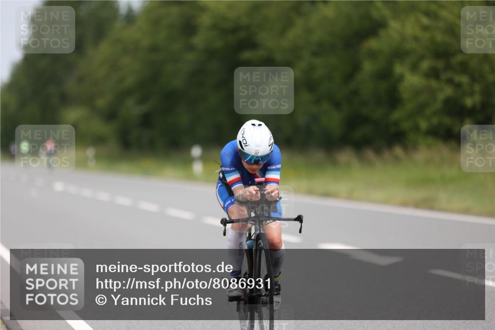 22.06.2025 - Viking Triathlon Yannick Fuchs http://msf.ph/oto/8086931 22.06.2025 12:47:27 Radfahren 42, 137, 223, 224, 282, 343, 410, 517 meine-sportfotos.de