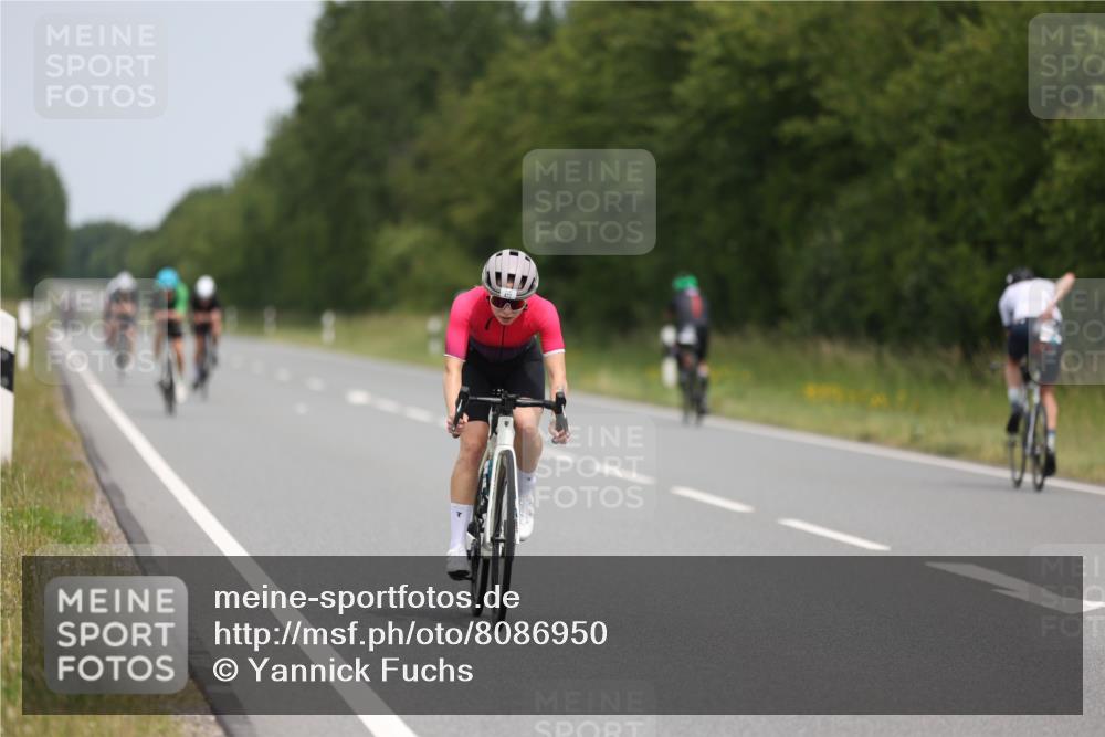 22.06.2025 - Viking Triathlon Yannick Fuchs http://msf.ph/oto/8086950 22.06.2025 12:47:39 Radfahren 103, 113, 149, 282, 461, 472 meine-sportfotos.de