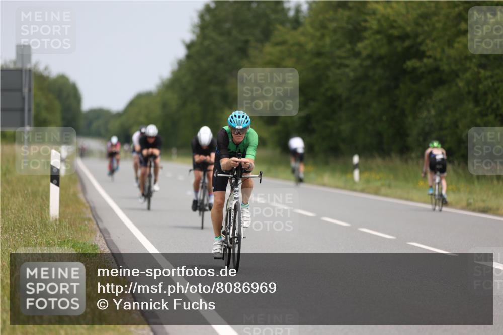 22.06.2025 - Viking Triathlon Yannick Fuchs http://msf.ph/oto/8086969 22.06.2025 12:47:43 Radfahren 103, 113, 149, 215, 390, 461, 472 meine-sportfotos.de