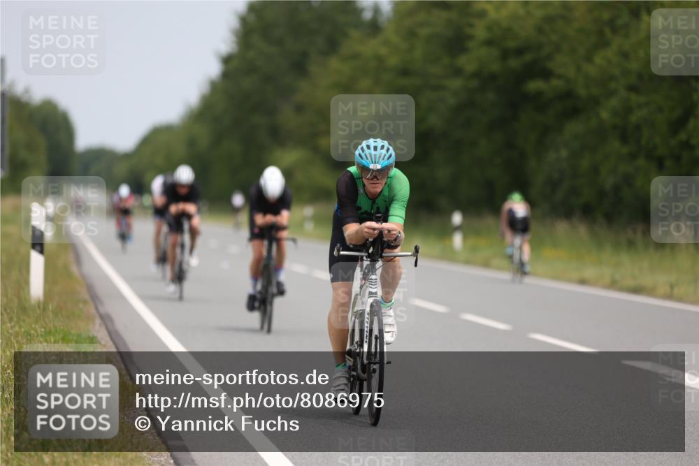 22.06.2025 - Viking Triathlon Yannick Fuchs http://msf.ph/oto/8086975 22.06.2025 12:47:44 Radfahren 103, 113, 149, 215, 390, 461, 472 meine-sportfotos.de
