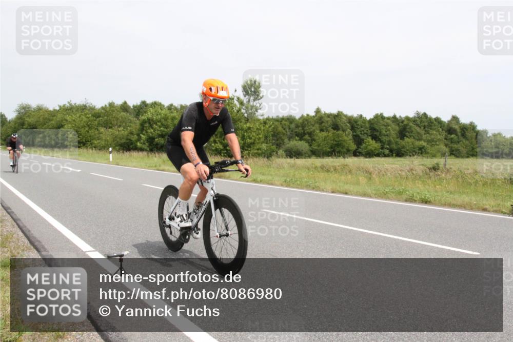 22.06.2025 - Viking Triathlon Yannick Fuchs http://msf.ph/oto/8086980 22.06.2025 13:18:40 Radfahren 69, 452 meine-sportfotos.de