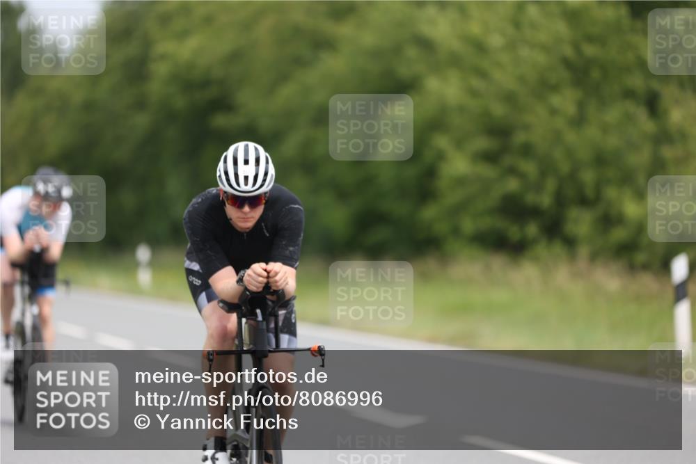 22.06.2025 - Viking Triathlon Yannick Fuchs http://msf.ph/oto/8086996 22.06.2025 12:47:48 Radfahren 103, 113, 149, 215, 390, 461 meine-sportfotos.de