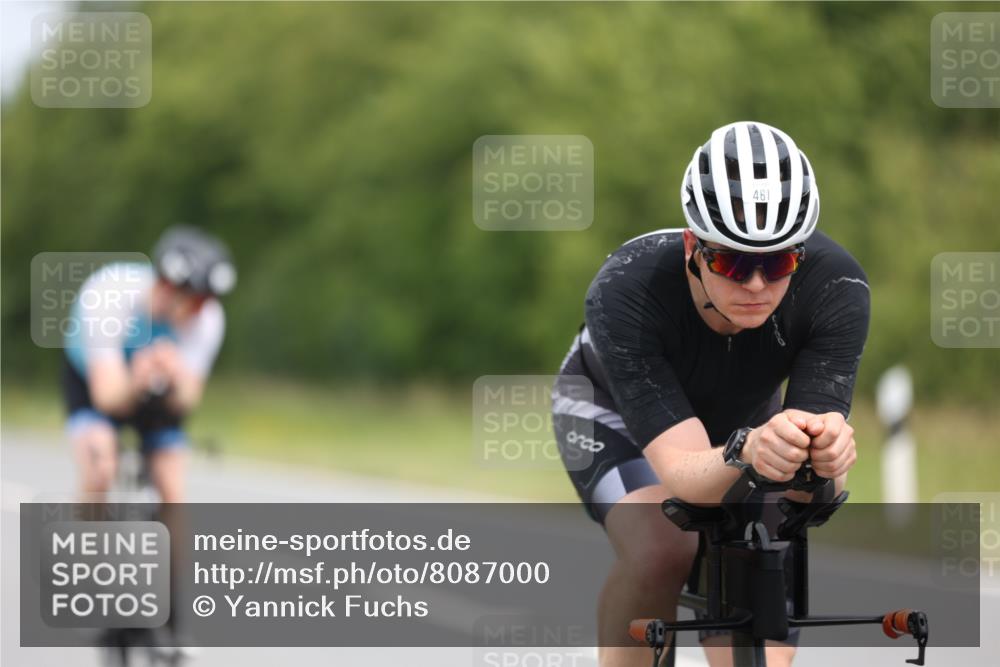 22.06.2025 - Viking Triathlon Yannick Fuchs http://msf.ph/oto/8087000 22.06.2025 12:47:48 Radfahren 103, 113, 149, 215, 390, 461 meine-sportfotos.de