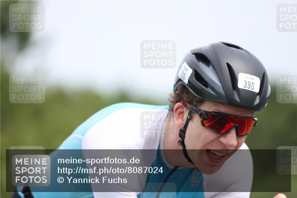 22.06.2025 - Viking Triathlon Yannick Fuchs http://msf.ph/oto/8087024 22.06.2025 12:47:50 Radfahren 103, 113, 149, 215, 390, 461 meine-sportfotos.de