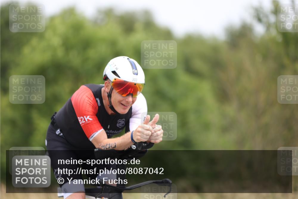 22.06.2025 - Viking Triathlon Yannick Fuchs http://msf.ph/oto/8087042 22.06.2025 12:48:19 Radfahren 300, 524 meine-sportfotos.de