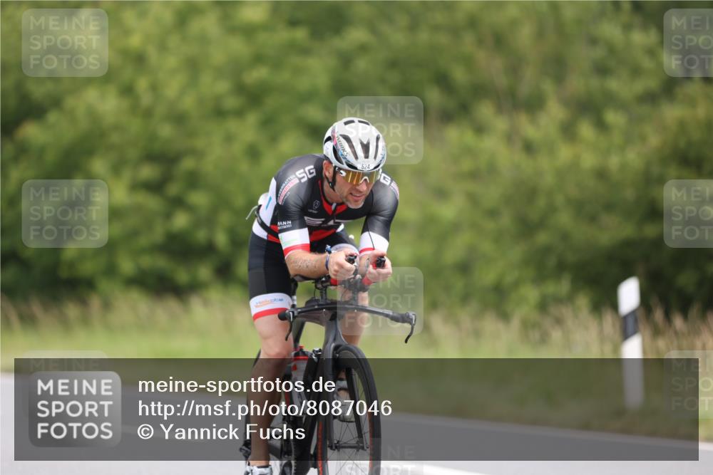 22.06.2025 - Viking Triathlon Yannick Fuchs http://msf.ph/oto/8087046 22.06.2025 12:48:25 Radfahren 226, 524 meine-sportfotos.de