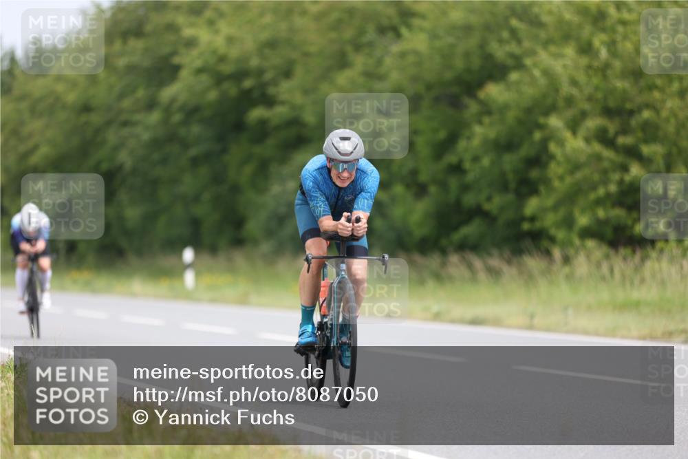 22.06.2025 - Viking Triathlon Yannick Fuchs http://msf.ph/oto/8087050 22.06.2025 12:48:32 Radfahren 226, 385, 551 meine-sportfotos.de