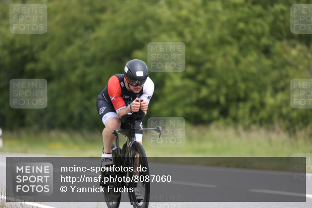 22.06.2025 - Viking Triathlon Yannick Fuchs http://msf.ph/oto/8087060 22.06.2025 12:48:36 Radfahren 226, 385, 551 meine-sportfotos.de