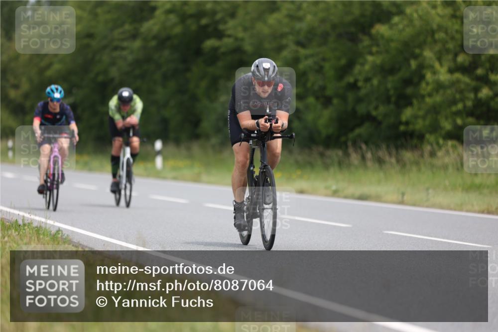 22.06.2025 - Viking Triathlon Yannick Fuchs http://msf.ph/oto/8087064 22.06.2025 12:48:54 Radfahren 50, 68, 80, 141, 165, 379 meine-sportfotos.de