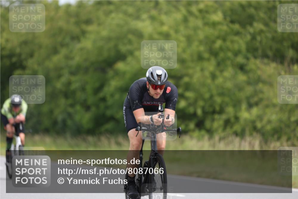 22.06.2025 - Viking Triathlon Yannick Fuchs http://msf.ph/oto/8087066 22.06.2025 12:48:55 Radfahren 50, 68, 80, 141, 165, 379 meine-sportfotos.de