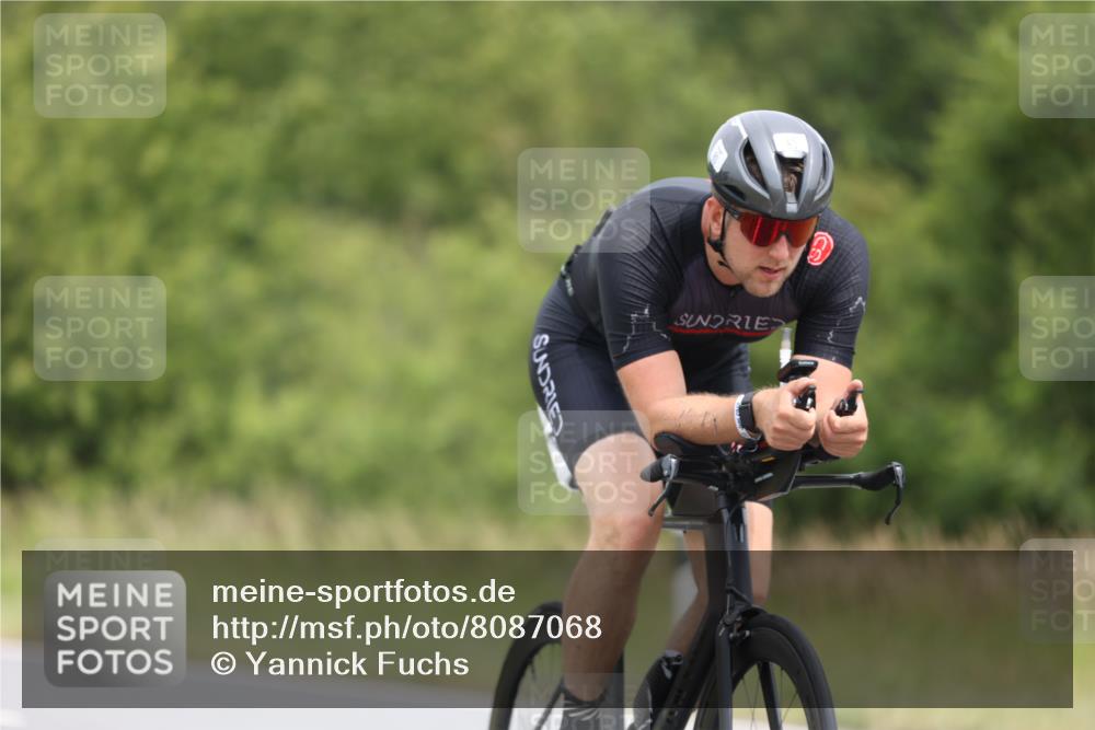 22.06.2025 - Viking Triathlon Yannick Fuchs http://msf.ph/oto/8087068 22.06.2025 12:48:56 Radfahren 50, 68, 80, 141, 165, 379 meine-sportfotos.de