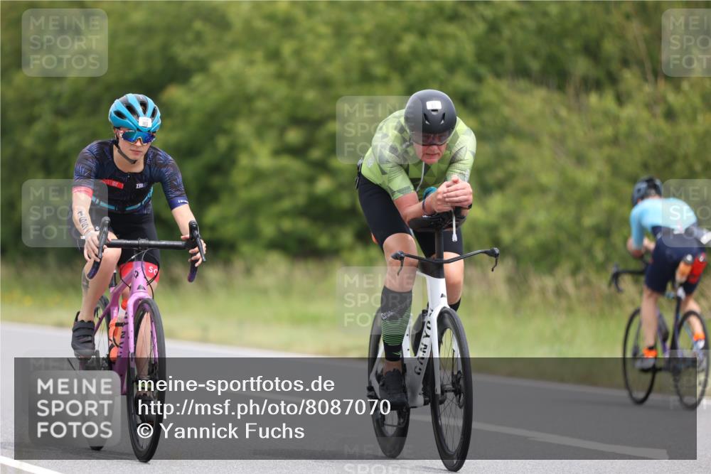22.06.2025 - Viking Triathlon Yannick Fuchs http://msf.ph/oto/8087070 22.06.2025 12:48:57 Radfahren 50, 80, 141, 165, 379 meine-sportfotos.de