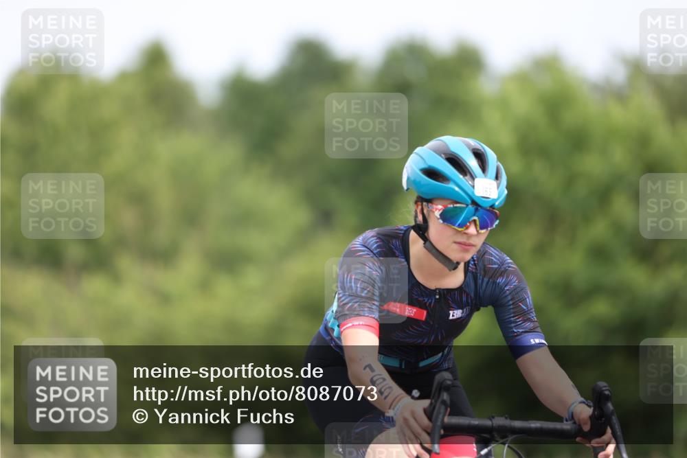 22.06.2025 - Viking Triathlon Yannick Fuchs http://msf.ph/oto/8087073 22.06.2025 12:48:58 Radfahren 50, 80, 141, 165, 379 meine-sportfotos.de