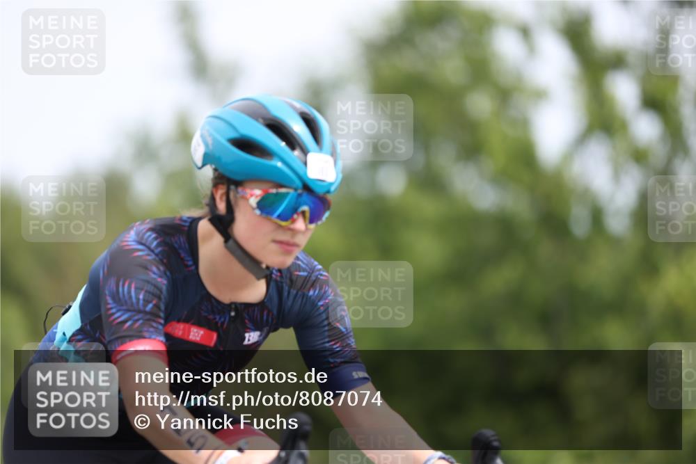 22.06.2025 - Viking Triathlon Yannick Fuchs http://msf.ph/oto/8087074 22.06.2025 12:48:58 Radfahren 50, 80, 141, 165, 379 meine-sportfotos.de