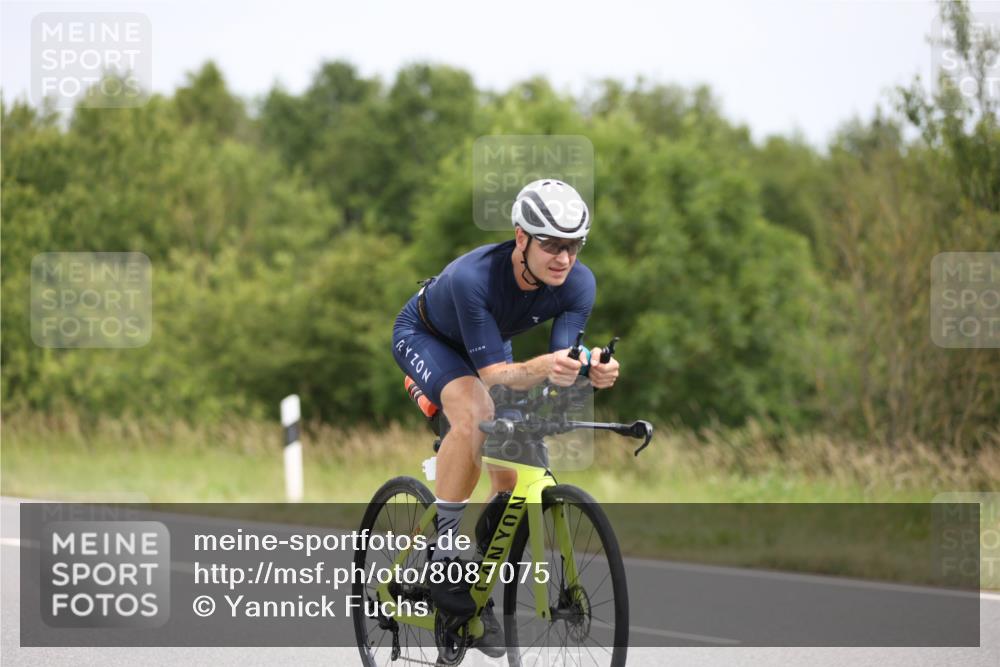 22.06.2025 - Viking Triathlon Yannick Fuchs http://msf.ph/oto/8087075 22.06.2025 12:49:10 Radfahren 38, 177, 323, 430, 501 meine-sportfotos.de