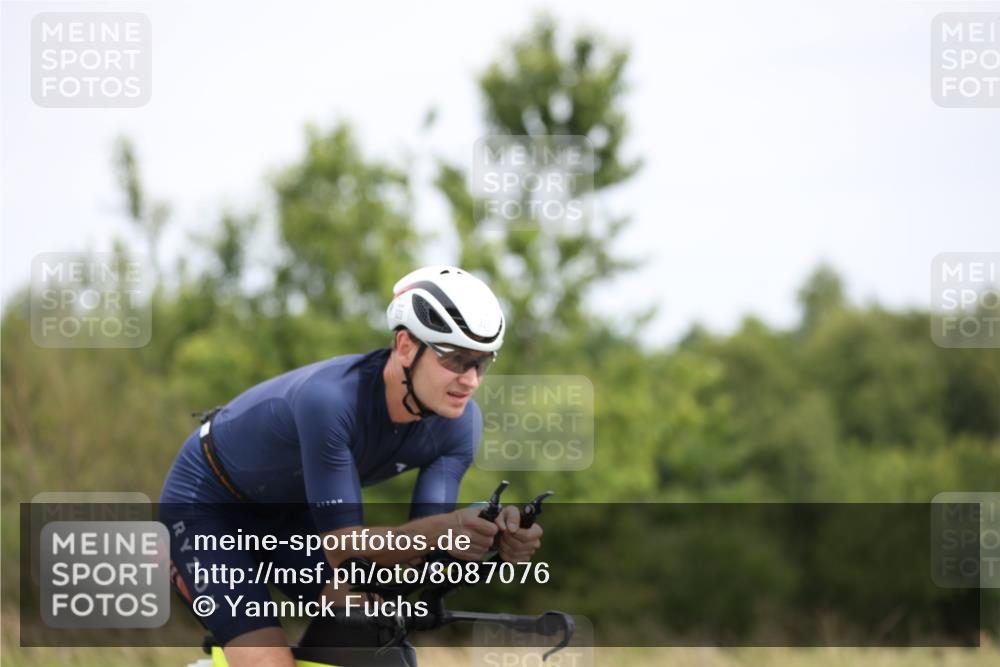 22.06.2025 - Viking Triathlon Yannick Fuchs http://msf.ph/oto/8087076 22.06.2025 12:49:10 Radfahren 38, 177, 323, 430, 501 meine-sportfotos.de