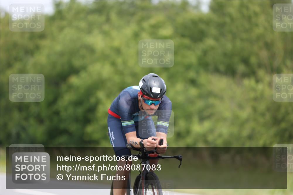 22.06.2025 - Viking Triathlon Yannick Fuchs http://msf.ph/oto/8087083 22.06.2025 12:49:14 Radfahren 38, 177, 323, 430, 501 meine-sportfotos.de