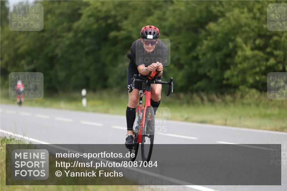 22.06.2025 - Viking Triathlon Yannick Fuchs http://msf.ph/oto/8087084 22.06.2025 12:49:15 Radfahren 38, 55, 177, 430, 501 meine-sportfotos.de