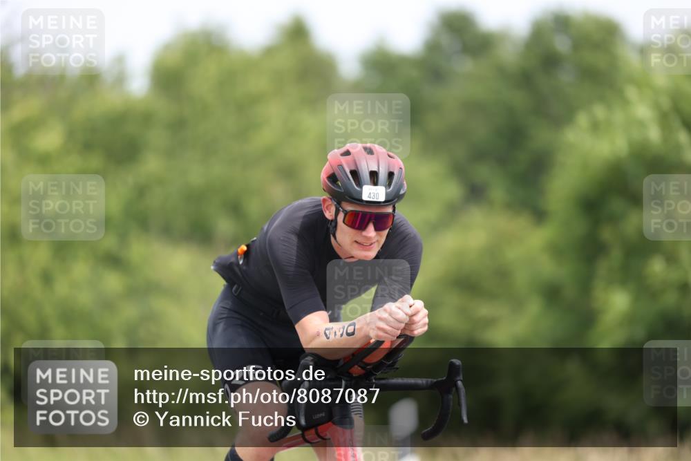 22.06.2025 - Viking Triathlon Yannick Fuchs http://msf.ph/oto/8087087 22.06.2025 12:49:16 Radfahren 38, 55, 177, 430, 501 meine-sportfotos.de
