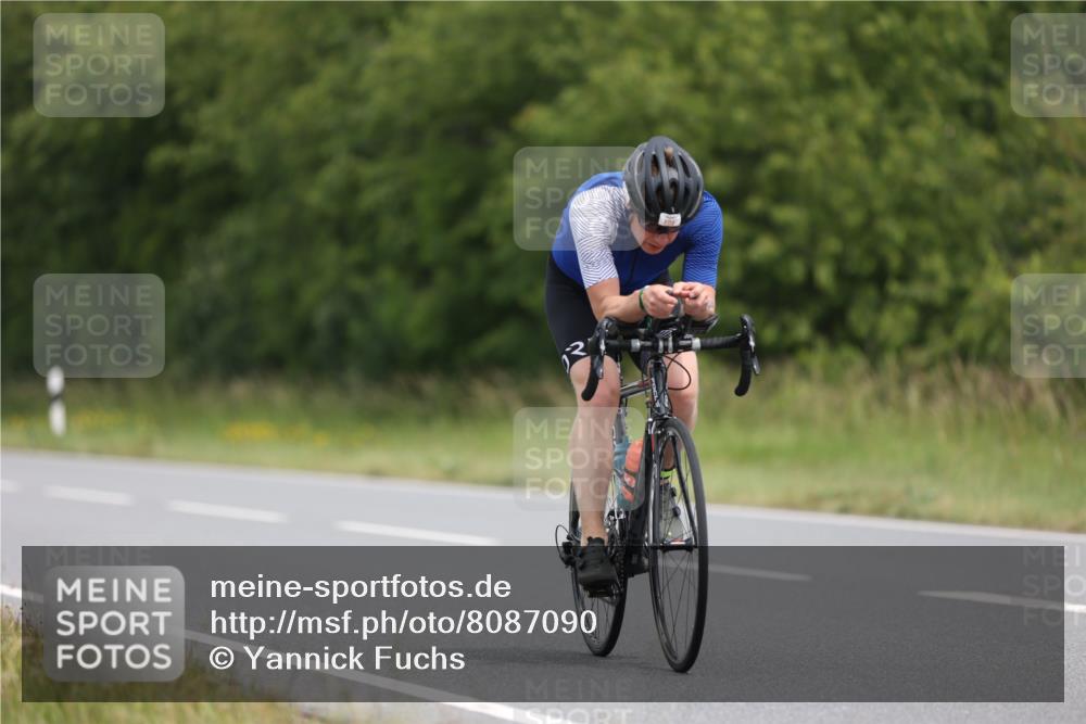 22.06.2025 - Viking Triathlon Yannick Fuchs http://msf.ph/oto/8087090 22.06.2025 12:49:28 Radfahren 36, 55, 608 meine-sportfotos.de