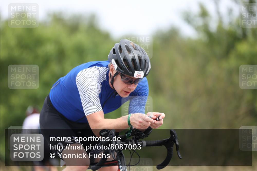22.06.2025 - Viking Triathlon Yannick Fuchs http://msf.ph/oto/8087093 22.06.2025 12:49:29 Radfahren 36, 55, 608 meine-sportfotos.de