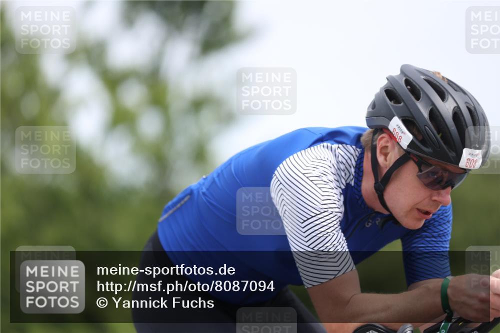 22.06.2025 - Viking Triathlon Yannick Fuchs http://msf.ph/oto/8087094 22.06.2025 12:49:29 Radfahren 36, 55, 608 meine-sportfotos.de