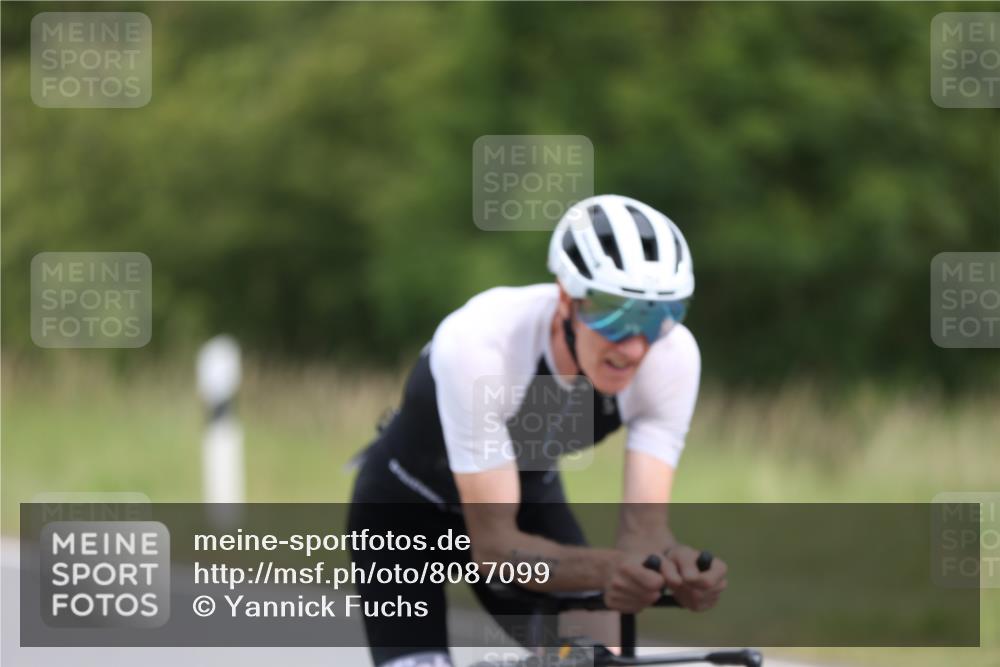 22.06.2025 - Viking Triathlon Yannick Fuchs http://msf.ph/oto/8087099 22.06.2025 12:50:54 Radfahren 75, 264, 304, 317, 436, 507, 630 meine-sportfotos.de