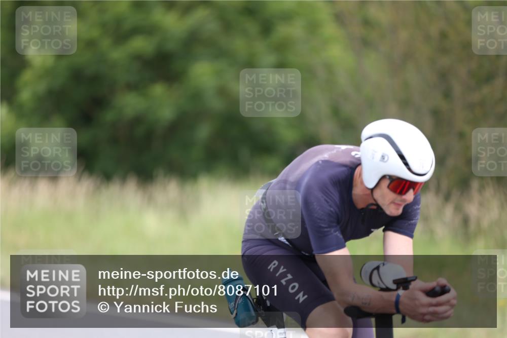 22.06.2025 - Viking Triathlon Yannick Fuchs http://msf.ph/oto/8087101 22.06.2025 12:50:55 Radfahren 75, 264, 304, 317, 436, 507, 630 meine-sportfotos.de