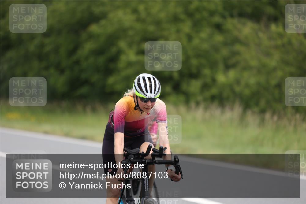 22.06.2025 - Viking Triathlon Yannick Fuchs http://msf.ph/oto/8087103 22.06.2025 12:50:56 Radfahren 75, 264, 304, 317, 436, 507, 630 meine-sportfotos.de