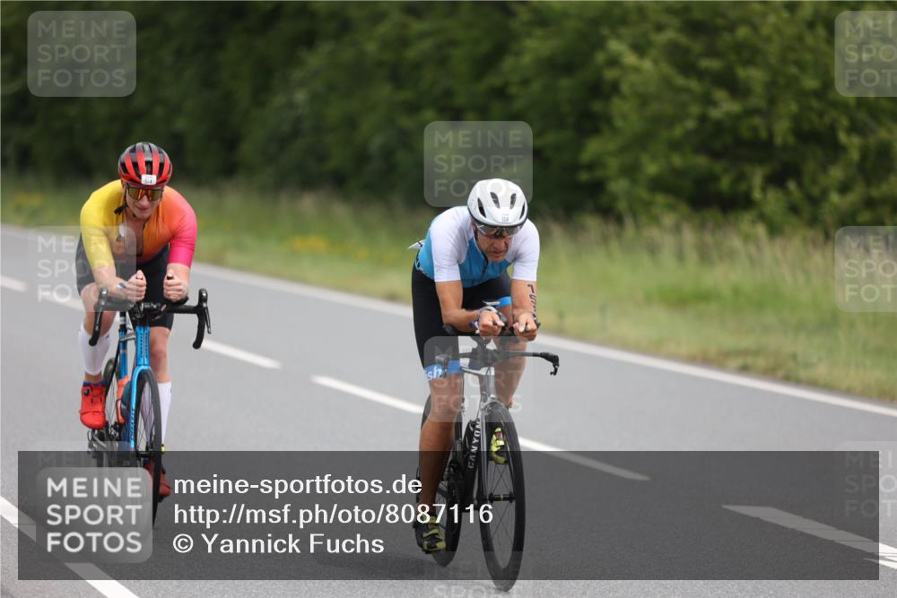 22.06.2025 - Viking Triathlon Yannick Fuchs http://msf.ph/oto/8087116 22.06.2025 12:51:17 Radfahren 69, 158, 161, 171, 265, 273, 296, 452, 554 meine-sportfotos.de
