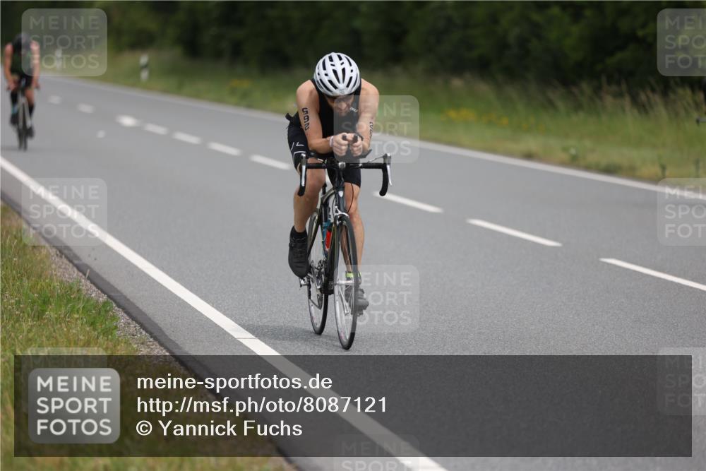 22.06.2025 - Viking Triathlon Yannick Fuchs http://msf.ph/oto/8087121 22.06.2025 12:51:20 Radfahren 69, 158, 161, 265, 273, 296, 554 meine-sportfotos.de