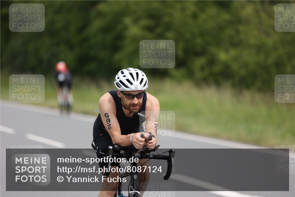 22.06.2025 - Viking Triathlon Yannick Fuchs http://msf.ph/oto/8087124 22.06.2025 12:51:21 Radfahren 69, 158, 265, 273, 296, 554 meine-sportfotos.de
