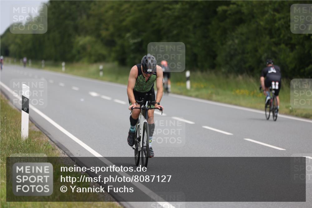 22.06.2025 - Viking Triathlon Yannick Fuchs http://msf.ph/oto/8087127 22.06.2025 12:51:23 Radfahren 158, 265, 273, 296, 554 meine-sportfotos.de